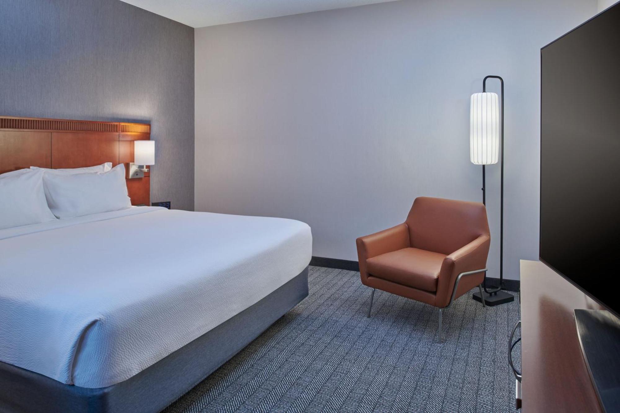 Hotel Courtyard By Marriott Detroit Livonia Exterior foto