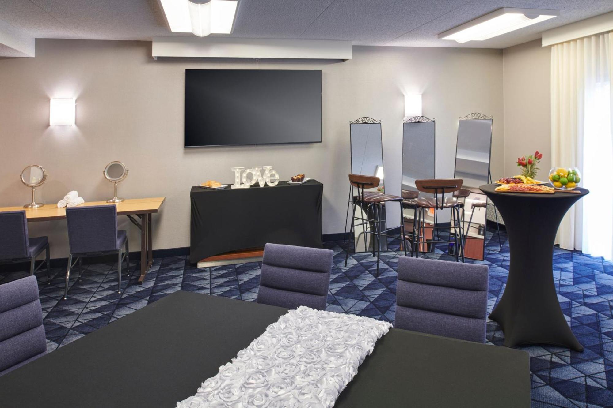 Hotel Courtyard By Marriott Detroit Livonia Exterior foto