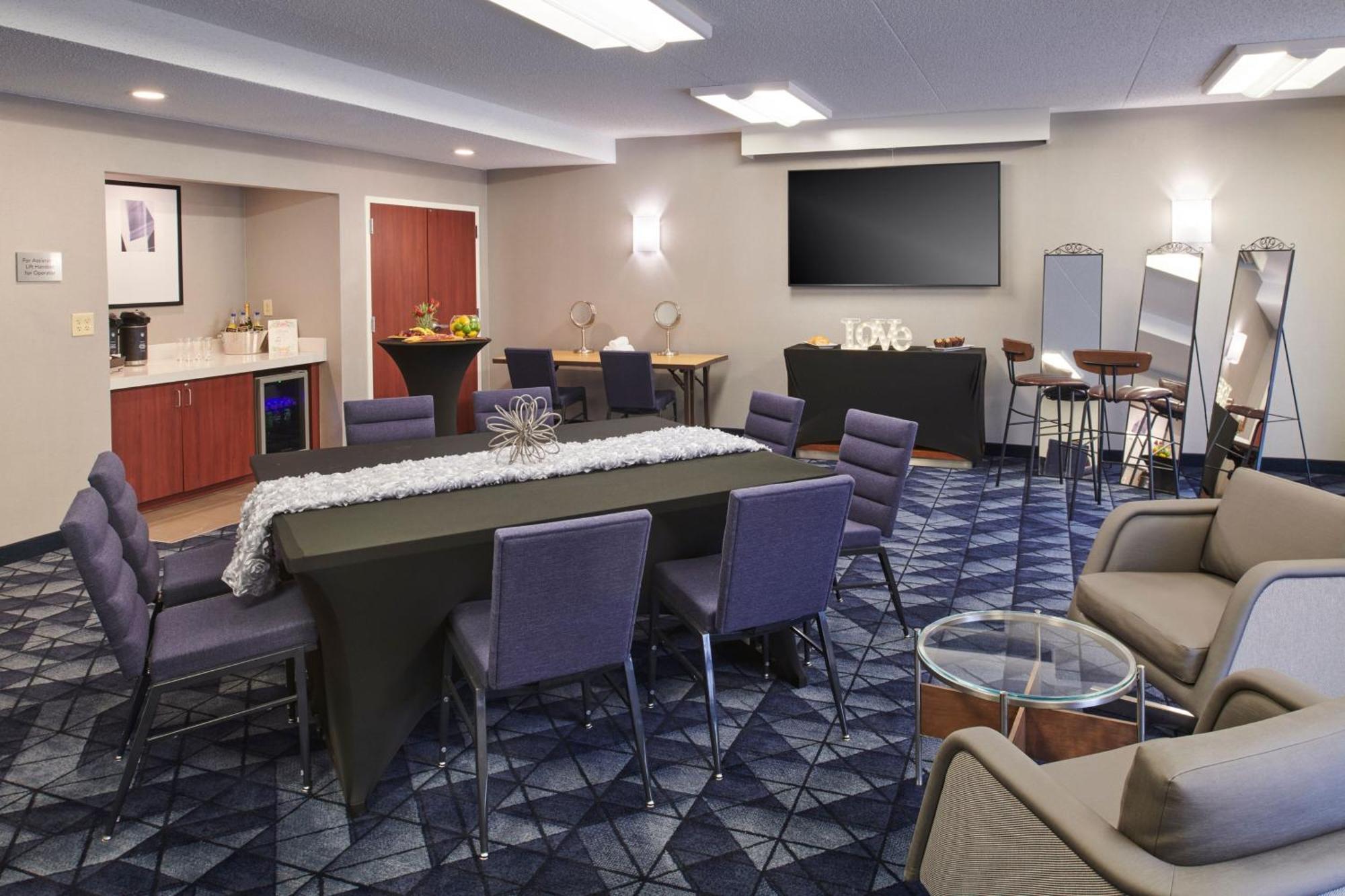 Hotel Courtyard By Marriott Detroit Livonia Exterior foto