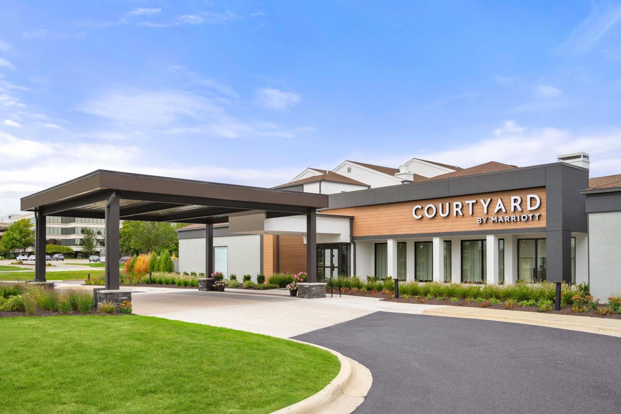 Hotel Courtyard By Marriott Detroit Livonia Exterior foto